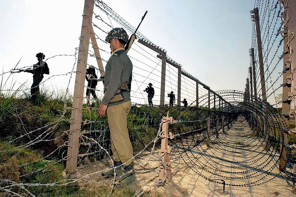 Indian soldier killed in Pakistan firing on LoC