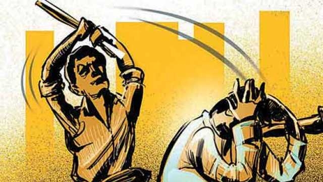 Mumbai: Parents assaulted by 20-year old with hammer and knife, critical