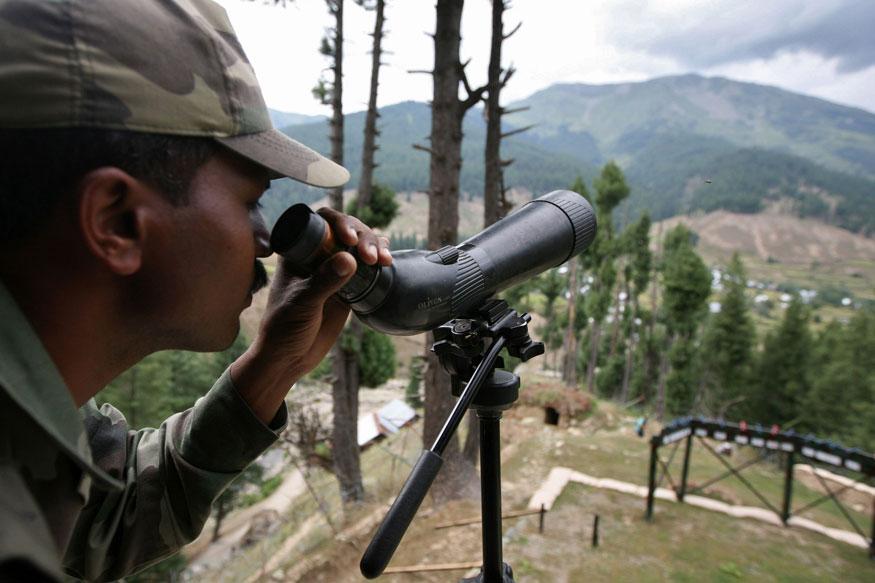 India, Pakistan exchange heavy firing on LoC