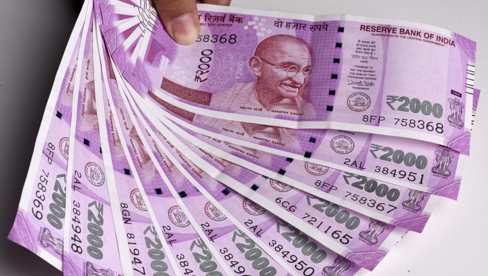 Uttar Pradesh: Notes worth Rs 4.26 lakh with same serial numbers dispensed from 5 ATMs