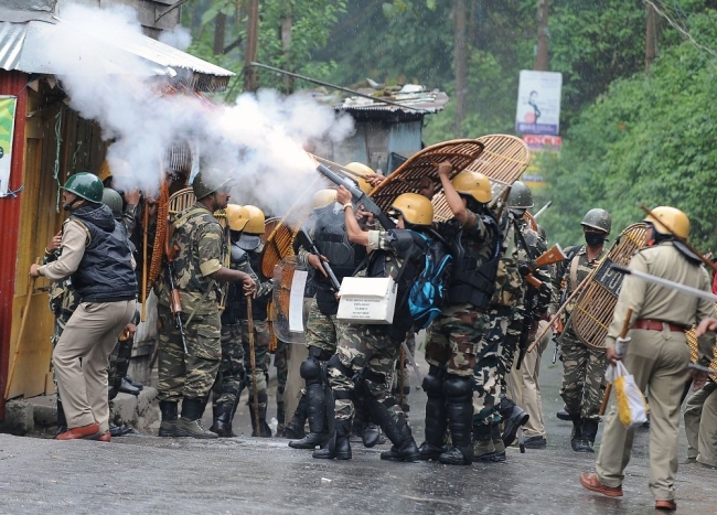 Darjeeling unrest: Chaos may continue after bloody Saturday; key developments