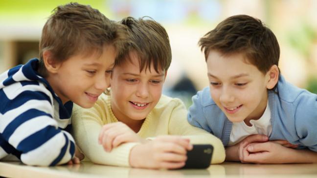 US: Parents group ask for ban on smartphones for pre-teen children