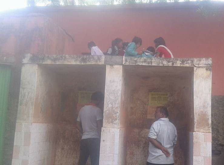 Picture of Govt School allegedly conducting classes on roof of public toilet going viral