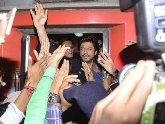 Raees Promotion Case: No action against SRK as of now, rules Gujarat HC