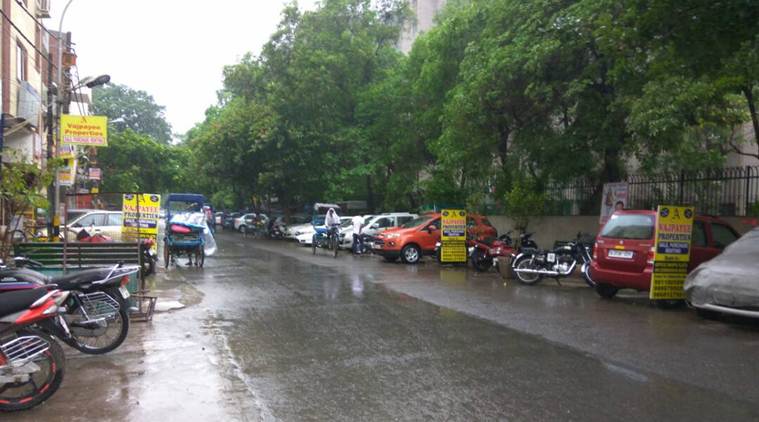 Rains turn Delhi cool, maximum temperature to fall further
