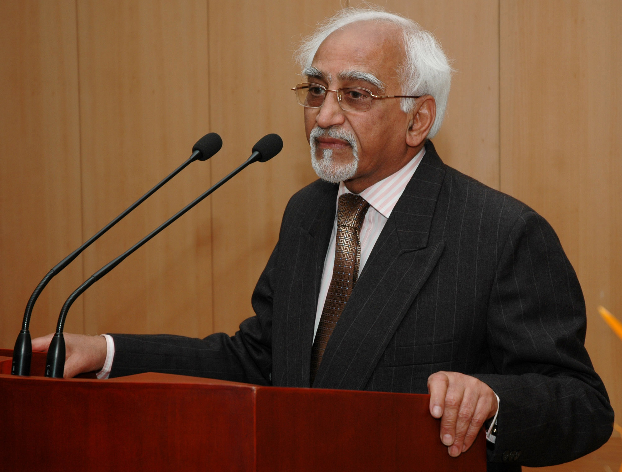 Time machine inventors trying to go back to rewrite history: Ansari