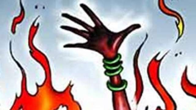 UP: Traumatized woman sets herself on fire after being sold, gang-raped & turned away by cops