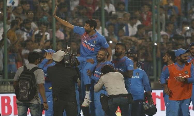Triumphant end to Nehra's eventful career