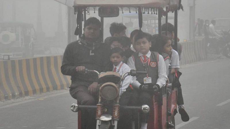 Kejriwal asks minister to consider closing Delhi schools over pollution