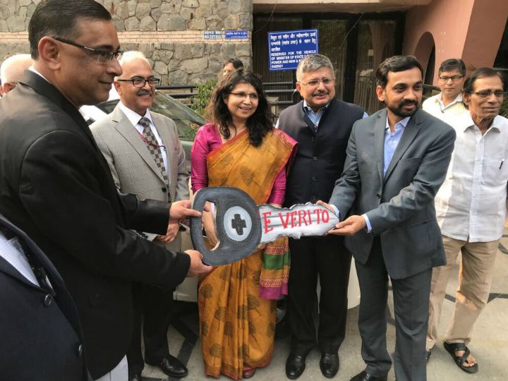 Mahindra delivers first lot of E-Verito Electric Cars to EESL