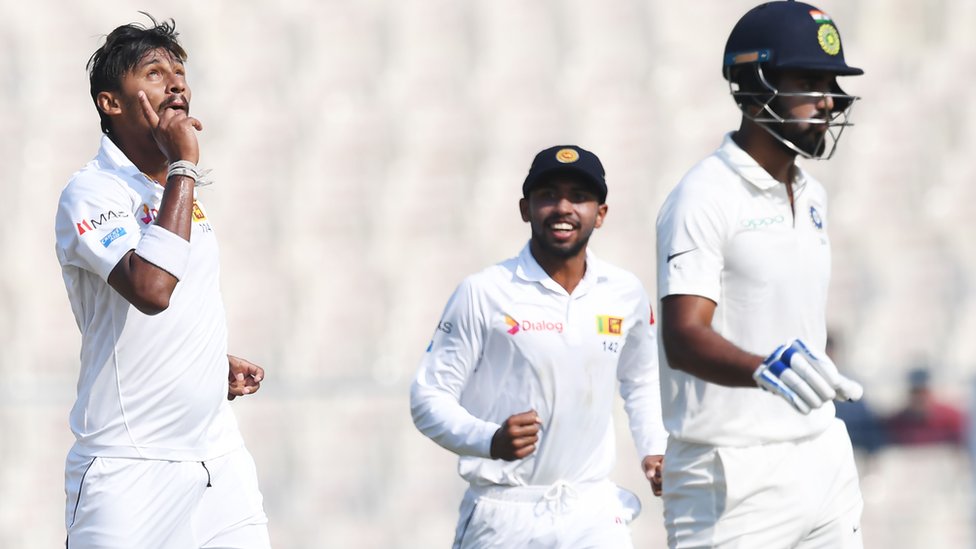 Roundup: India inch closer to win in Kotla Test