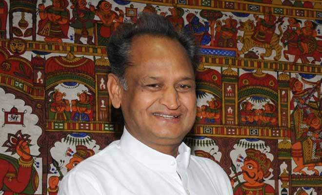 Gehlot confident of Congress win in Rajasthan, woos independents