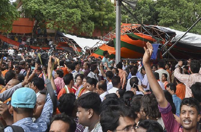 West Bengal: Tent collapses during Modi’s Bengal rally, 20 injured