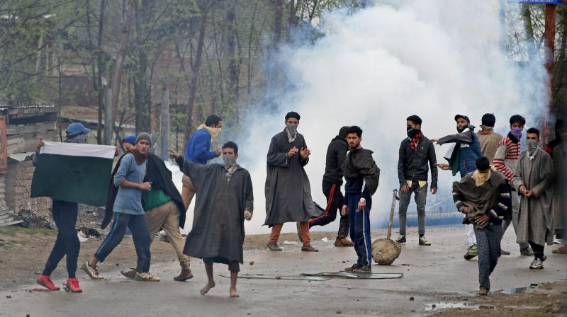 3 civilians including 1 teenage girl die as army fires after stone pelting in Kashmir