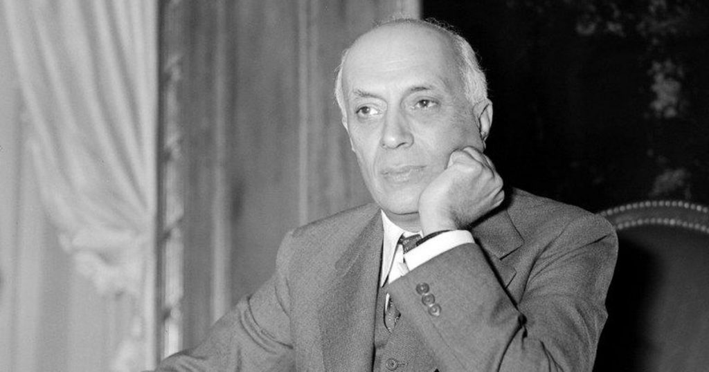 Jawaharlal Nehru's statue found painted saffron in Bengal, later restored