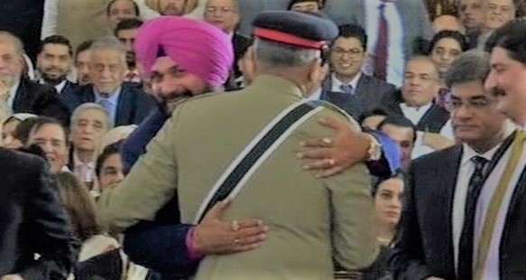 Sedition case filed against Navjot Singh Sidhu for hugging Pakistan Army officials