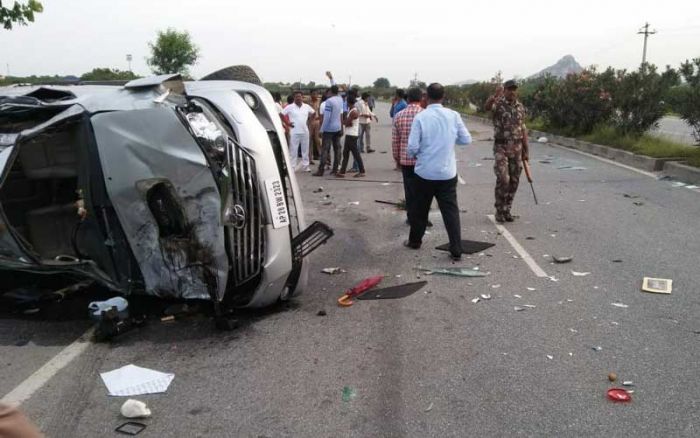 Former Andhra Pradesh CM NTR's son, ex-MP Harikrishna dies in road accident