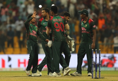 Bangladesh upset Pakistan to enter Asia Cup final