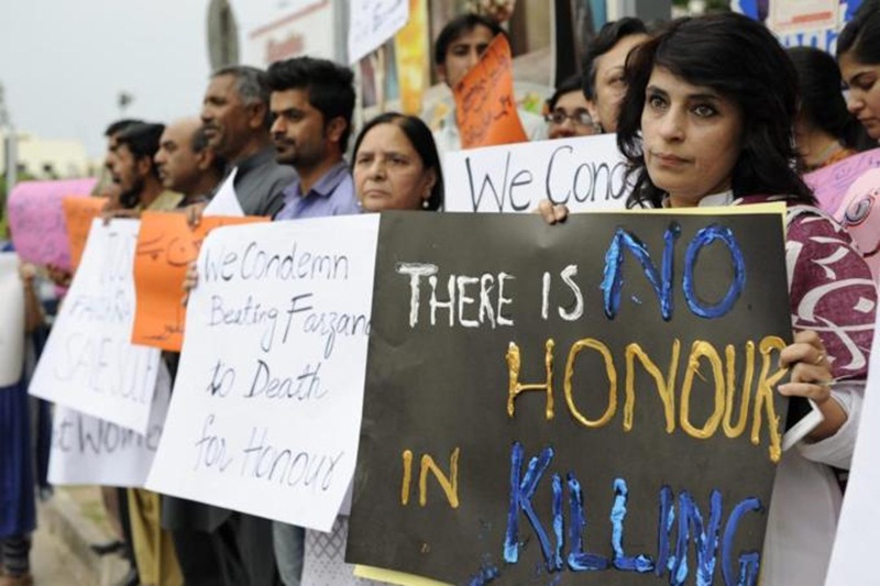 Pakistani teen, boyfriend beheaded by father for 'honour'