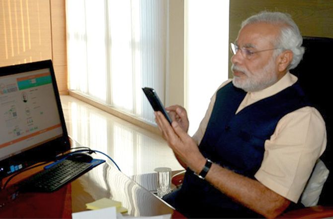 PM Modi too complaints call-drop issue, directs telecom dept to find tech solutions