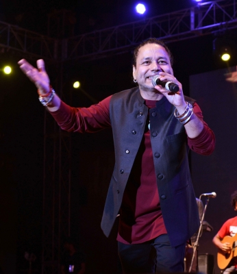 Extremely disappointed: Kailash Kher on being accused of harassment