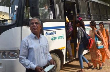 Rajasthan Couple starts free bus service for college girls