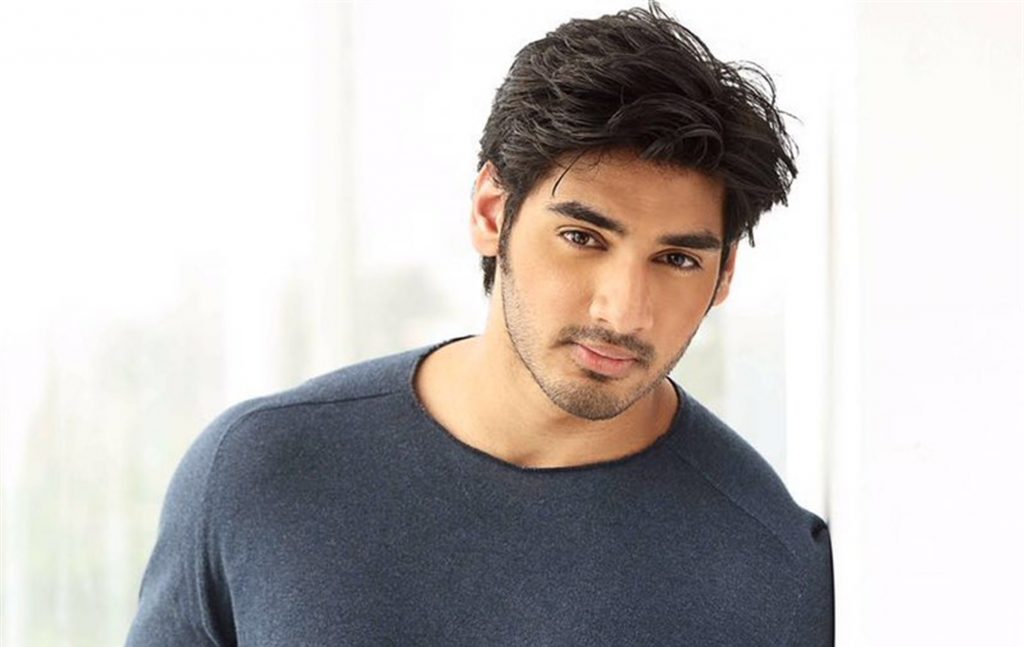 Suneil Shetty's son Ahan's debut film to be helmed by Milan Luthria