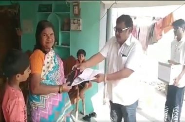Telangana: Election candidate distributes slippers, says "Hit me with it if I don't deliver"