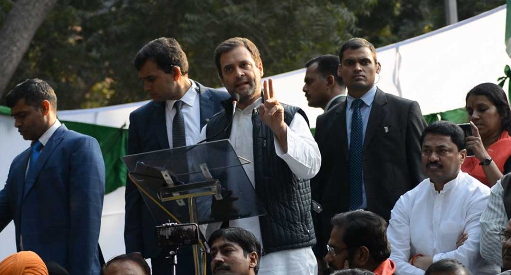 "Narendra Modi is honour-bound to forgive the debts of farmers", says Rahul Gandhi