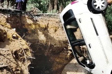 Kerala: Following Google map driver ends up in 30-ft deep trench; passengers survive miraculously