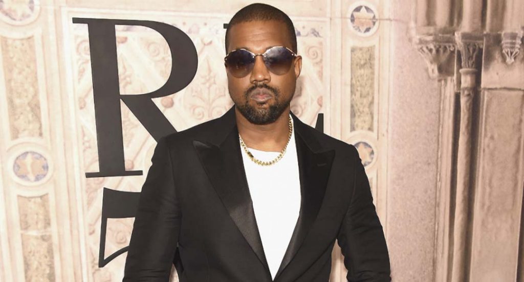 Kanye accuses Drake of threatening