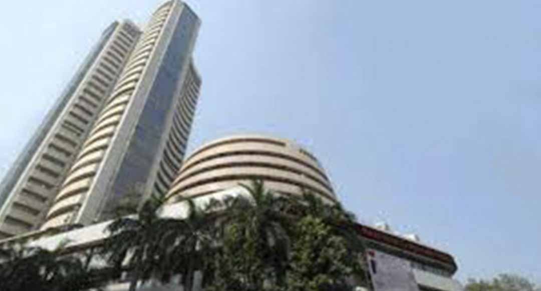 Sensex ends 106 points lower over declining banking stocks