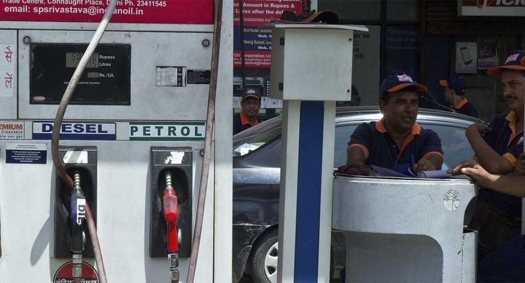 Petrol, diesel price likely to go up as government plans to increase excise duty