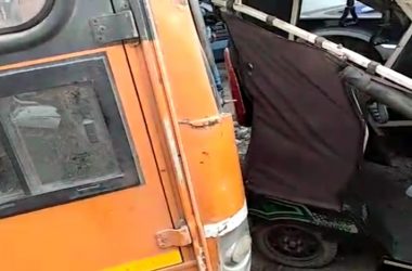 Uttam Nagar: DTC Cluster Bus rammed into sideways vehicles leaving 3 injured