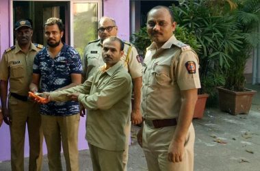 Mumbai: Auto driver returns Rs 66k to man who was saving for wife's illness