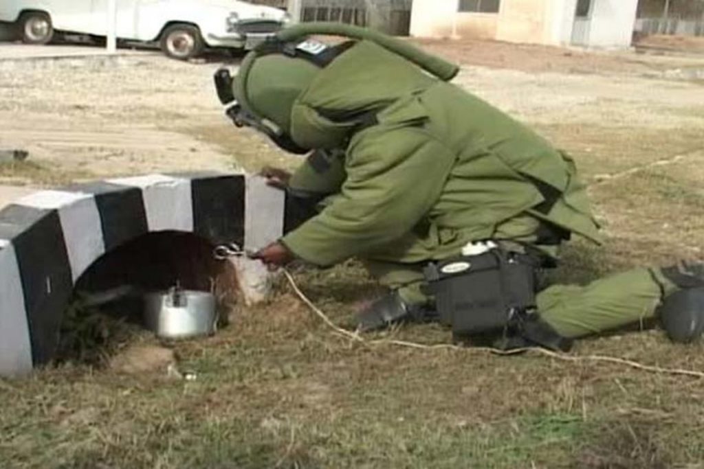 Army detects, defuses IED in J&K