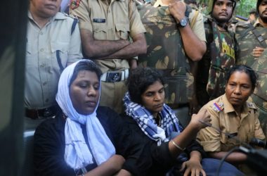 2 women stopped 1km from Sabarimala, police lathi-charge protesters