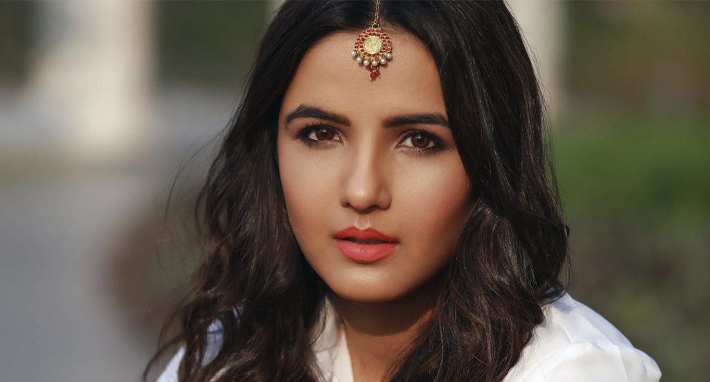 Jasmin Bhasin takes up yoga for her role