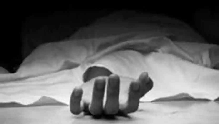 Aligarh youth commits suicide for not getting salary amid lockdown
