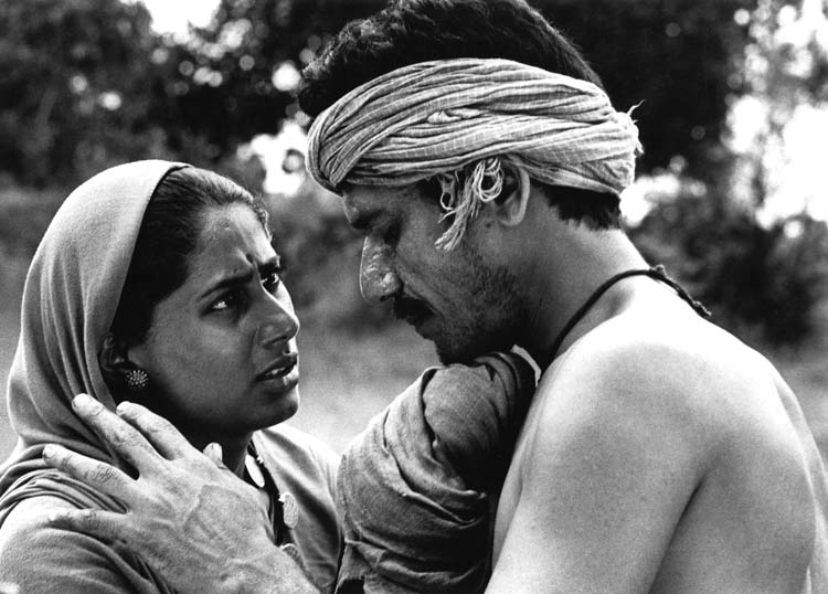 Remembering Smita Patil: 13 unknown facts about legendary actor on her death anniversary