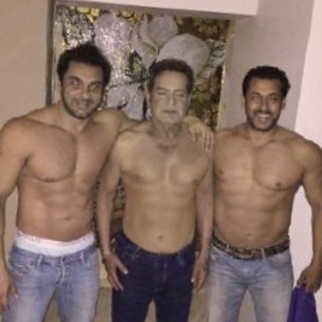 Unseen pictures of Salman Khan and his family
