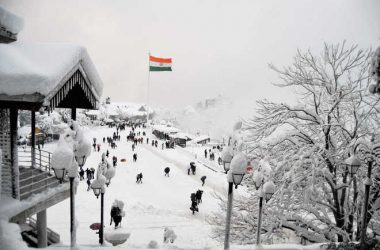 Manali continues to experience snow, more in Himachal till Jan 9