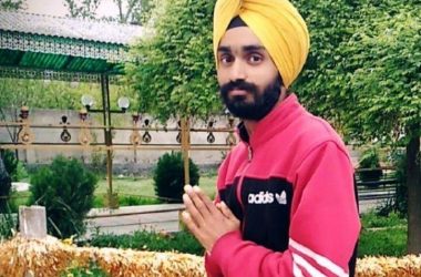 This J&K Sikh boy used turban as band-aid to help a bleeding Muslim lady hit by truck