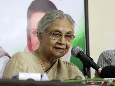 Sheila Dikshit rules out poll tieup with AAP, Cong leadership to take final decision