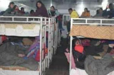 Sikkim: Selfless Army jawans give away their beds to stranded tourists, sleep outside in -9 degree
