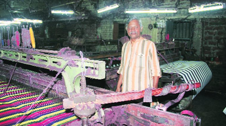 Gaya Murder: Protest intensifies as 45,000 weavers go on strike