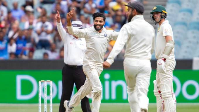 4th Test: Indian bowlers dominate 3rd day, Australia 236/6