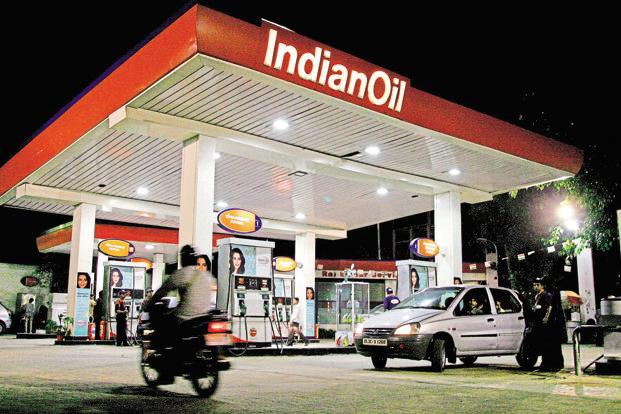 Indian Oil Corp marks profit in Q3, despite plummeting prices of crude oil