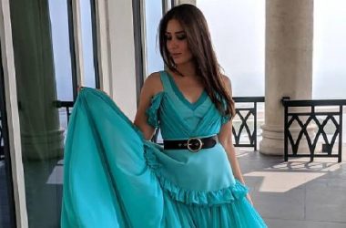Kareena Kapoor Khan looks ethereal in a stunning icy-blue gown