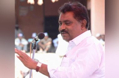 BJP MLC's remark 'Men work in Maharashtra their wives give birth in Bihar' evokes political row